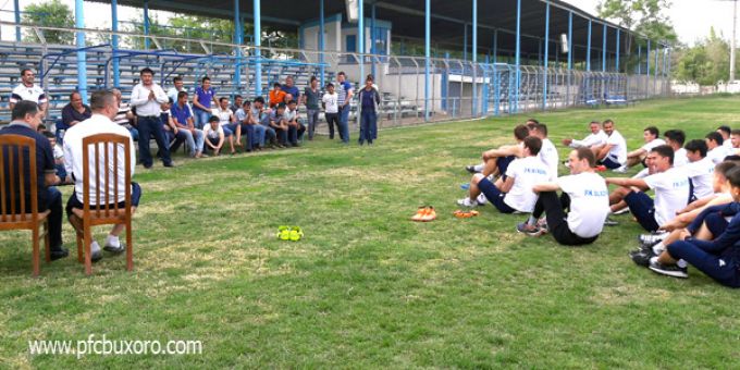 Buxoro fk oz muxlislari bilan uchrashdi — ozbekiston