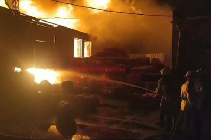 В пожаре в ташкенте пострадали 14 человек фото — узбекистан