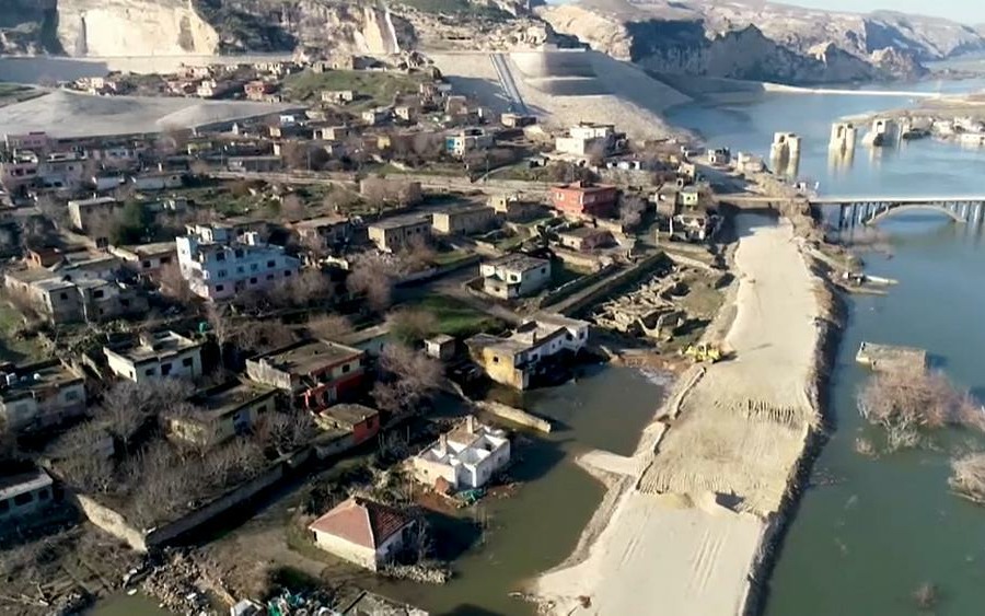 В турции затопят древний город из-за строительства гэс — узбекистан