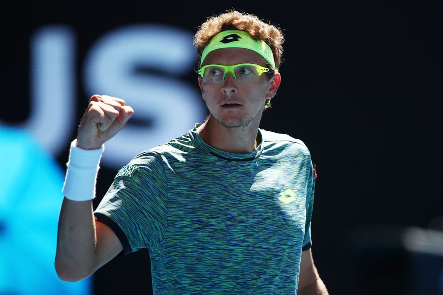 Денис истомин победил новака джоковича на australian open — узбекистан