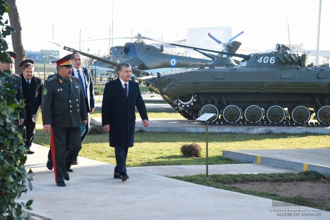 Президент каршидаги ватанпарварлар богига ташриф буюрди — узбекистон
