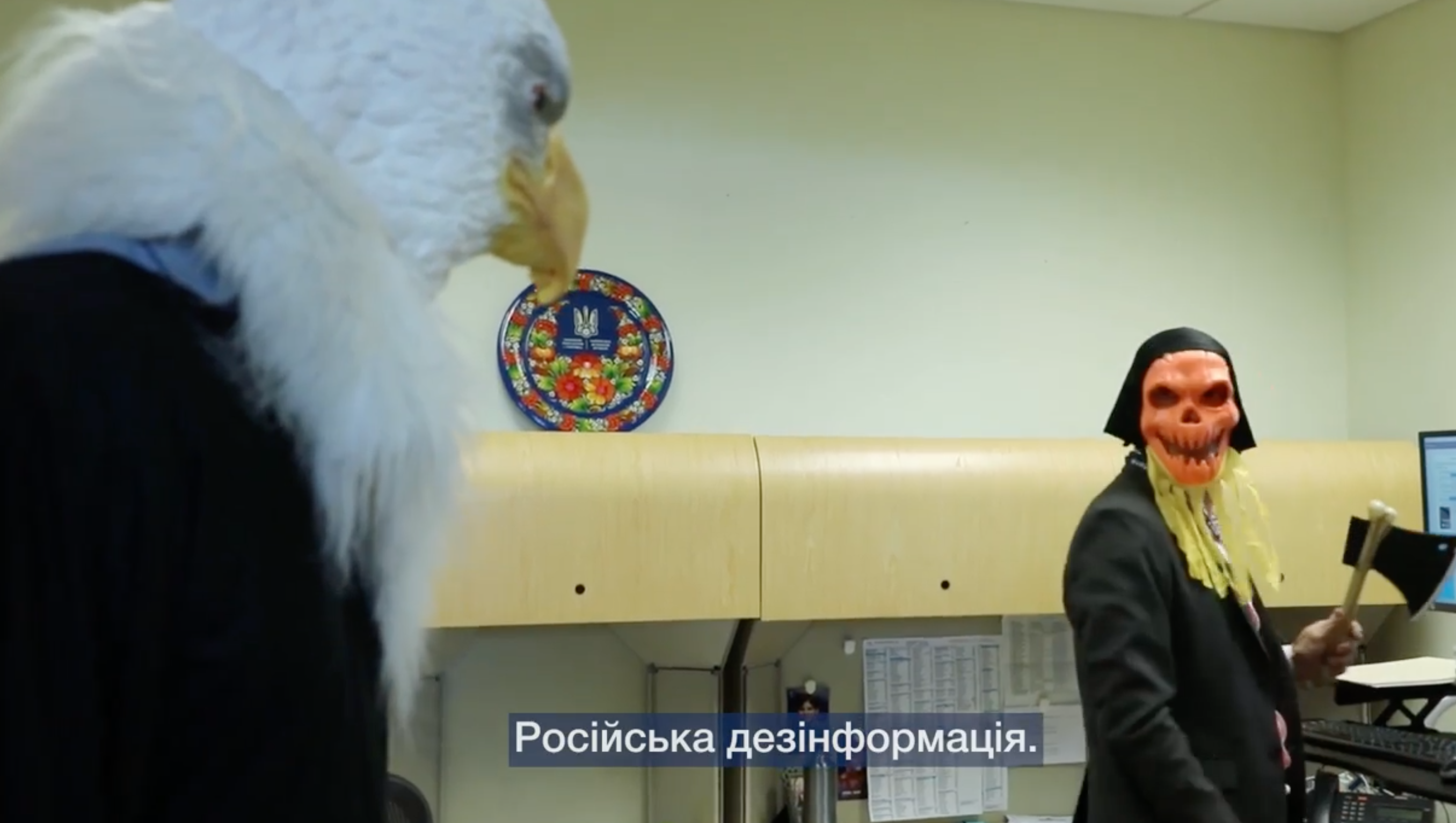 Украина президенти мамлакатда харбий холат эълон килишни куллаб-кувватлади — узбекистон