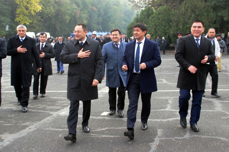 Foto ozbekiston delegasiyasining osh viloyatiga tashrifi — ozbekiston