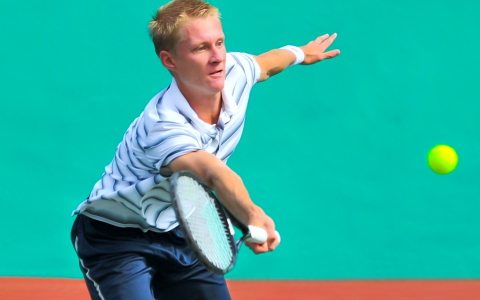 Tennischi sanjar fayziev kozogistonda otayotgan turnirning yarim finaliga chikdi — ozbekiston